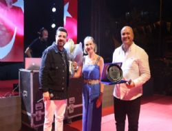 ��NARCIK FEST�VAL� CO�KUYLA GER�EKLE�T�