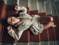 Hasibe'nin '�lk Defa' alb�m� raflarda